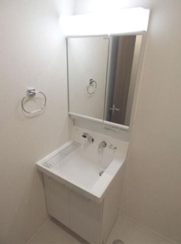 ��ʌ������s�����U���ڂ̃A�p�[�g�̐��ʏ�