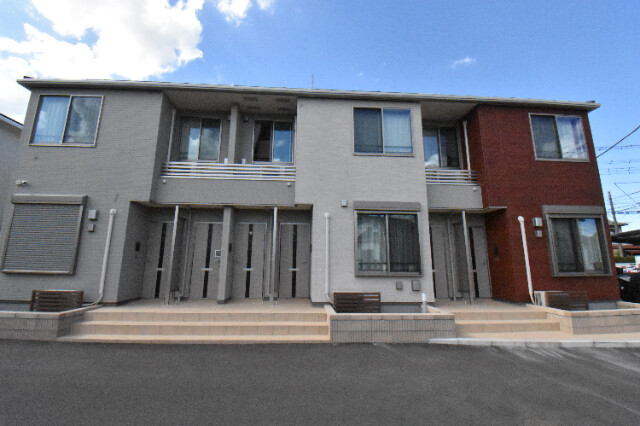 ��ʌ��@�c�s�厚�쓇�̃A�p�[�g�̃G���g�����X