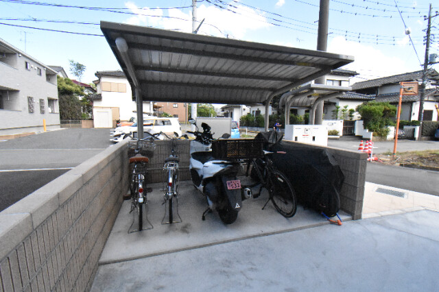 ��ʌ��@�c�s�厚�쓇�̃A�p�[�g�̂��̑�