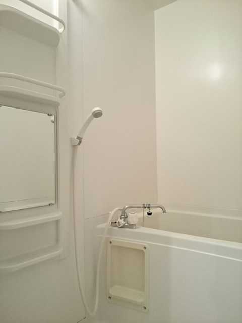 ��ʌ��������܎s��΋�{���S���ڂ̃A�p�[�g�̃o�X