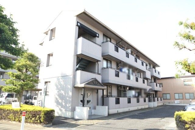 ��ʌ�����s������U����19-3�̃A�p�[�g�̌����O��