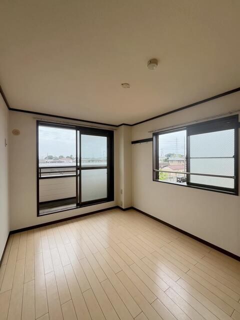 ��ʌ��������܎s�������a�c���P���ڂ̃}���V�����̋��ԁE���r���O