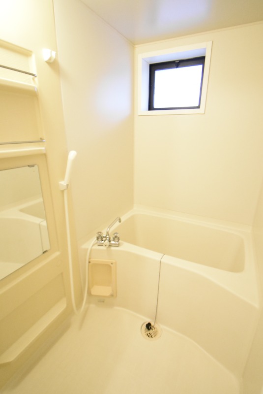 ��ʌ��������܎s�k����i���Q���ڂ̃A�p�[�g�̃o�X