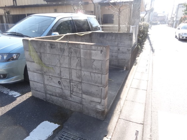 ��ʌ��������܎s�k����i���Q���ڂ̃A�p�[�g�̂��̑�