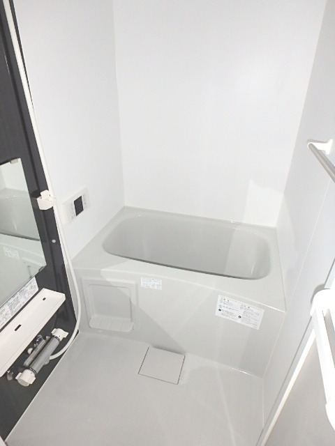 ��ʌ��������܎s�k��{�����Q���ڂ̃A�p�[�g�̃o�X