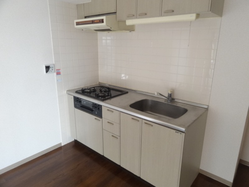 ��ʌ��������܎s��{����ؒ��S���ڂ̃}���V�����̃L�b�`��