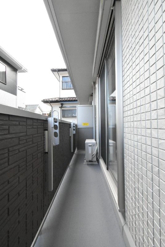 ��ʌ��������܎s�k����i���P���ڂ̃A�p�[�g�̃o���R�j�[