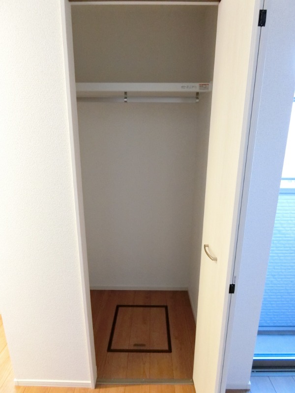 ��ʌ��������܎s�������a�c���Q���ڂ̃A�p�[�g�̎��[