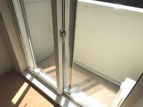 ��ʌ��������܎s��������S���ڂ̃A�p�[�g�̃o���R�j�[