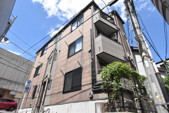 ��ʌ��������܎s�Y�a�擌�����̃A�p�[�g�̌����O��