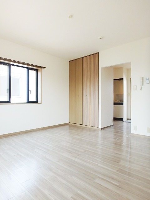 ��ʌ��������܎s��{�捂�@���Q���ڂ̃A�p�[�g�̋��ԁE���r���O