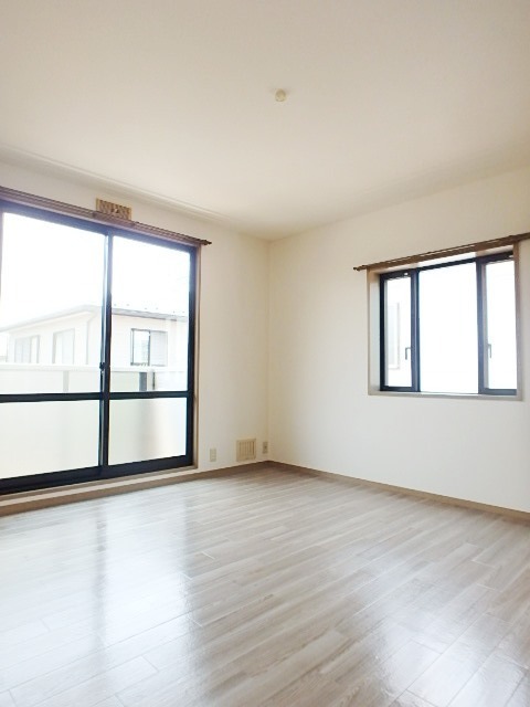 ��ʌ��������܎s��{�捂�@���Q���ڂ̃A�p�[�g�̂��̑������E�X�y�[�X