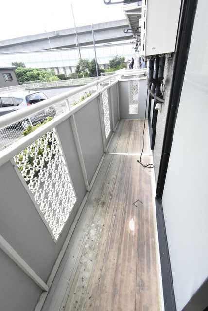 ��ʌ��������܎s����{�O���̃A�p�[�g�̃o���R�j�[