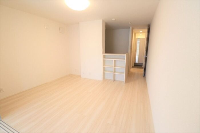 ��ʌ��z�J�s��z�J�R���ڂ̃A�p�[�g�̋��ԁE���r���O