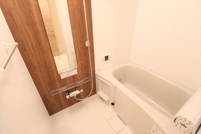 ��ʌ��z�J�s��z�J�R���ڂ̃A�p�[�g�̃o�X