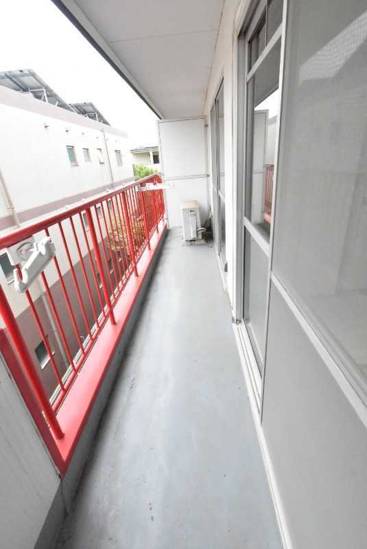 ��ʌ�����s�厚�ؑ]�C�̃}���V�����̃o���R�j�[