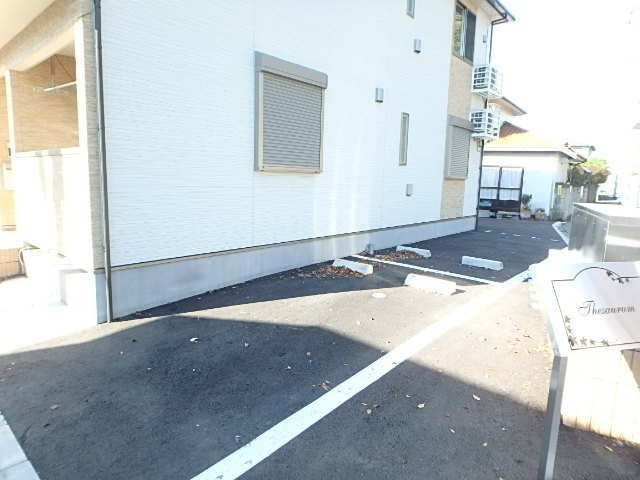 ��ʌ��������܎s������~����Q���ڂ̃A�p�[�g�̒��ԏ�