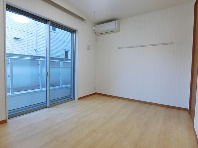 ��ʌ��������܎s�����擌��{�V���ڂ̃A�p�[�g�̂��̑������E�X�y�[�X