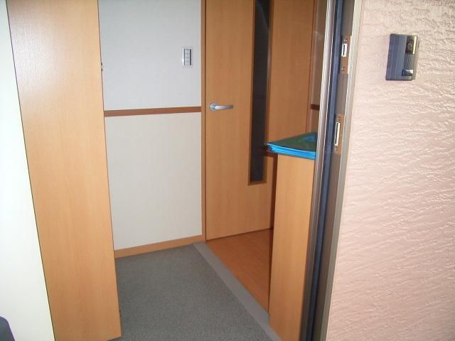 ��ʌ������s��ʖ�̃A�p�[�g�̌���