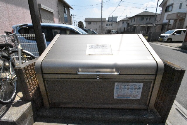 ��ʌ������s��ʖ�̃A�p�[�g�̂��̑�