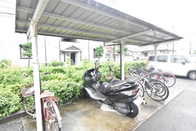 ��ʌ�����s������U���ڂ̃A�p�[�g�̂��̑�