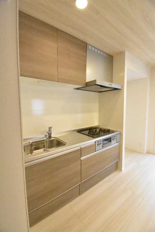 ��ʌ������s�V�����X���ڂ̃A�p�[�g�̃L�b�`��