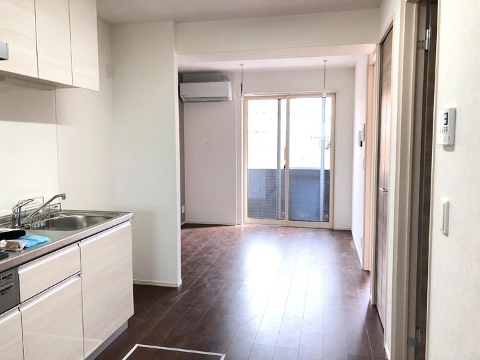 ��ʌ��������܎s����厚�w��̃A�p�[�g�̋��ԁE���r���O