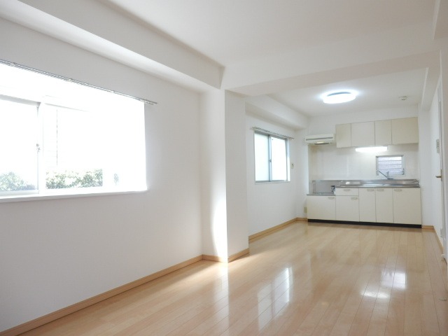 ��ʌ��������܎s�Y�a�捂���S���ڂ̃}���V�����̋��ԁE���r���O