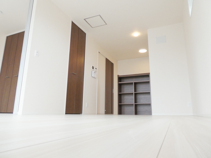 ��ʌ�����s�����S���ڂ̃A�p�[�g�̋��ԁE���r���O