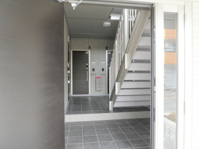 ��ʌ�����s�����S���ڂ̃A�p�[�g�̃G���g�����X