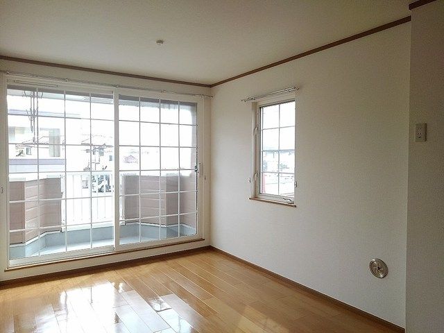 ��ʌ������s���h�Q���ڂ̃A�p�[�g�̋��ԁE���r���O