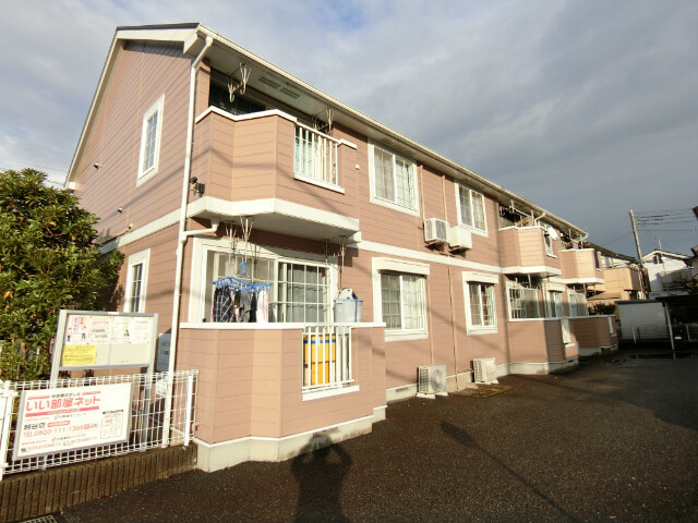 ��ʌ������s���h�Q���ڂ̃A�p�[�g�̌����O��