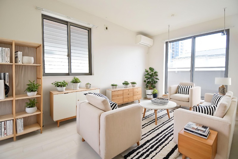 ��ʌ��������܎s�Y�a��̉ƂR���ڂ̃}���V�����̋��ԁE���r���O