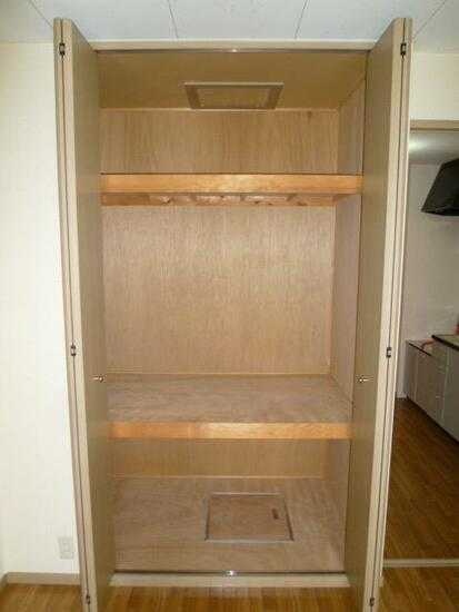 ��ʌ�����s�t���P���ڂ̃A�p�[�g�̎��[