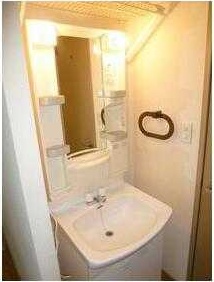 ��ʌ�����s�t���P���ڂ̃A�p�[�g�̐��ʏ�