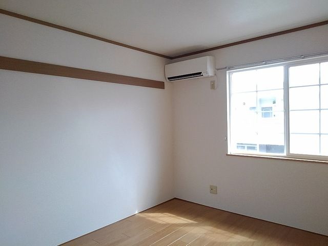 ��ʌ������s���h�Q���ڂ̃A�p�[�g�̂��̑������E�X�y�[�X