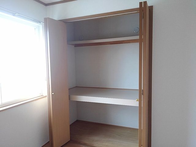 ��ʌ������s���h�Q���ڂ̃A�p�[�g�̎��[