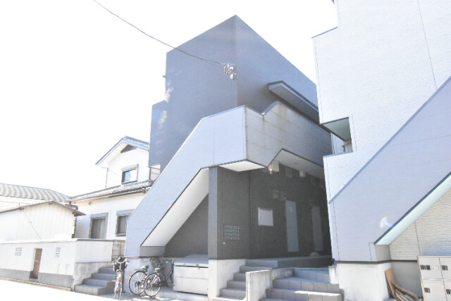 ��ʌ�����s�k����P����9-7�̃A�p�[�g�̌����O��