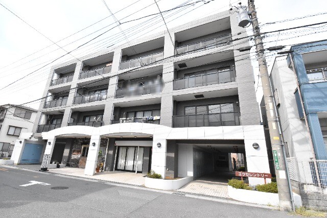 ��ʌ�����s�˒˓��P����12�̃}���V�����̌����O��