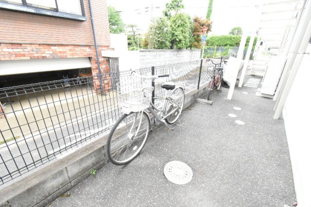 ��ʌ��z�J�s�����̃A�p�[�g�̂��̑�