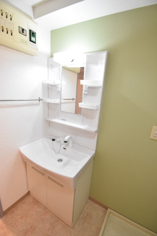 ��ʌ�����s�˒˓��P���ڂ̃}���V�����̐��ʏ�