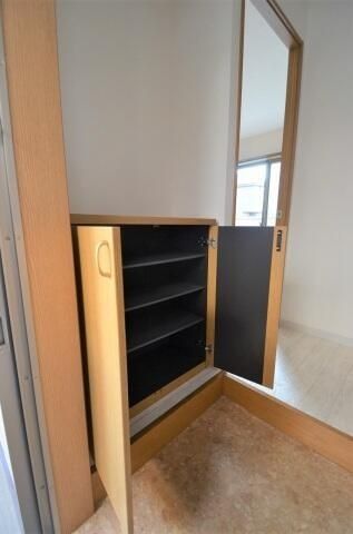 ��ʌ��������܎s�΋擌�Y�a�U���ڂ̃A�p�[�g�̎��[