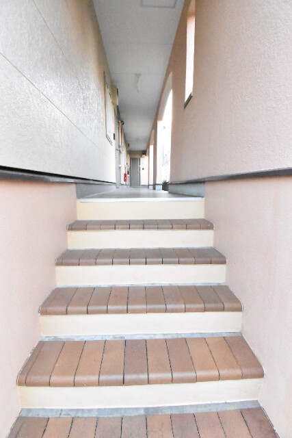 ��ʌ��������܎s�΋擌�Y�a�U���ڂ̃A�p�[�g�̃G���g�����X