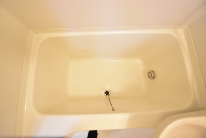 ��ʌ�����s�Ŕ�m�܂Q���ڂ̃A�p�[�g�̃o�X