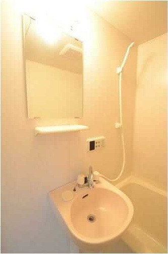 ��ʌ��@�c�s���R���ڂ̃A�p�[�g�̐��ʏ�