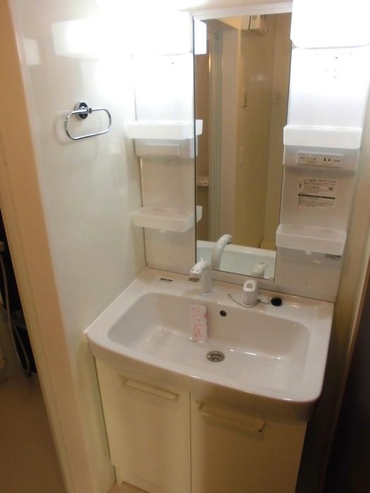 ��ʌ������s�ٓV�P���ڂ̃A�p�[�g�̐��ʏ�