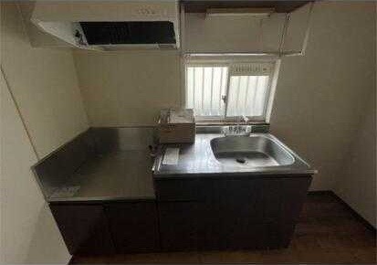 ��ʌ��@�c�s���V�h�Q���ڂ̃A�p�[�g�̃L�b�`��