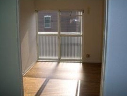 ��ʌ��z�J�s�ԎR���S���ڂ̃A�p�[�g�̋��ԁE���r���O