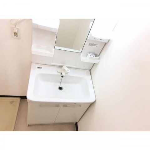 ��ʌ��k�����S�ɓޒ��h�U���ڂ̃A�p�[�g�̐��ʏ�