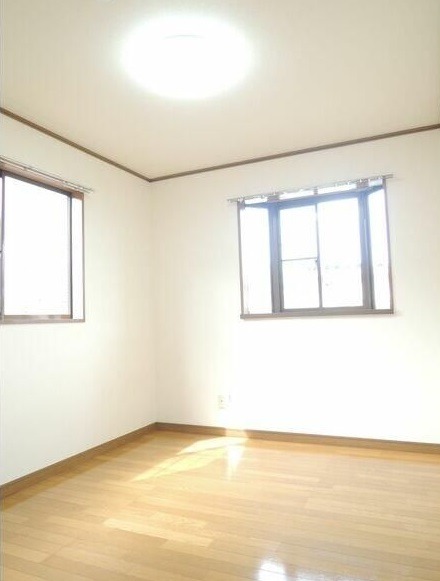 ��ʌ��������܎s��{��㏬���̃A�p�[�g�̂��̑������E�X�y�[�X